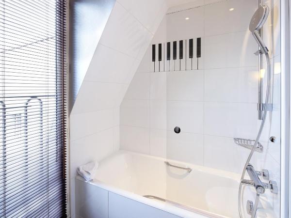 Hôtel du Triangle d'Or : photo 5 de la chambre chambre double ou lits jumeaux supérieure