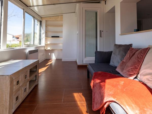 Pamiers gare - 2 Appartements à louer ou Chambre parentale indépendante : photo 5 de la chambre appartement - vue sur jardin