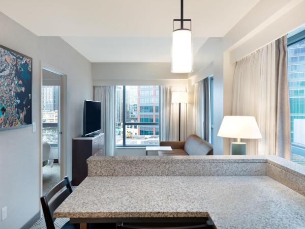 Residence Inn by Marriott Boston Back Bay/Fenway : photo 1 de la chambre suite 1 chambre lit queen-size avec canapé-lit