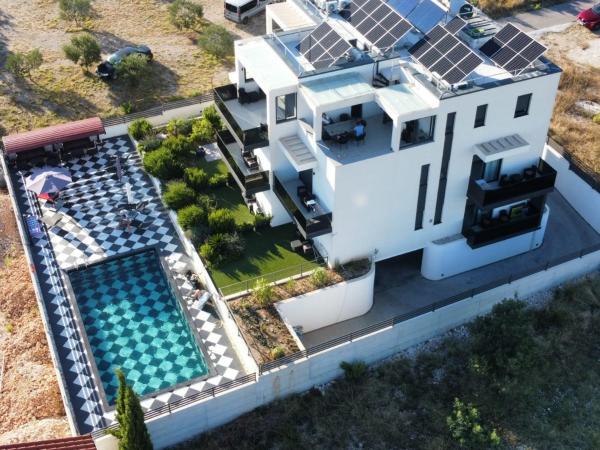 VILLA JANE INN : photo 2 de la chambre chambre double ou lits jumeaux deluxe avec balcon - vue sur mer