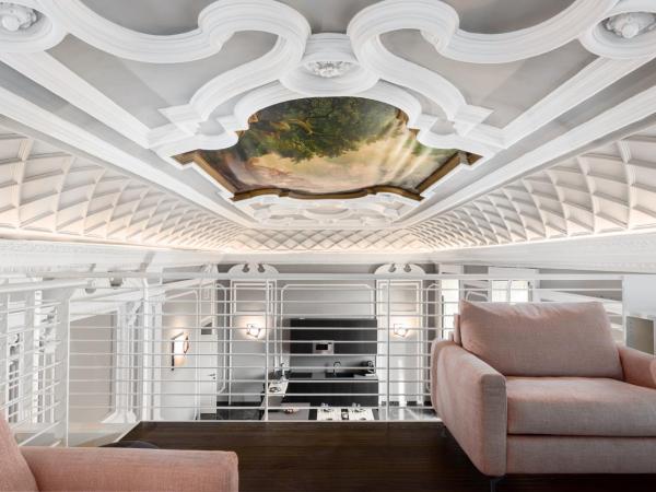 Q71 TIMELESS SUITES : photo 5 de la chambre suite présidentielle