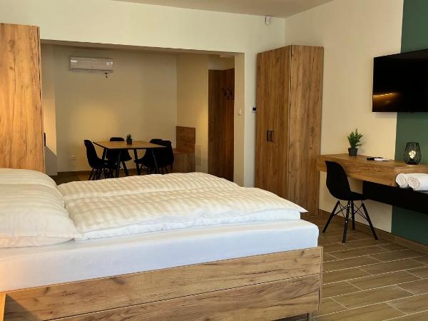 Rezidex Apartmanház : photo 3 de la chambre appartement avec balcon