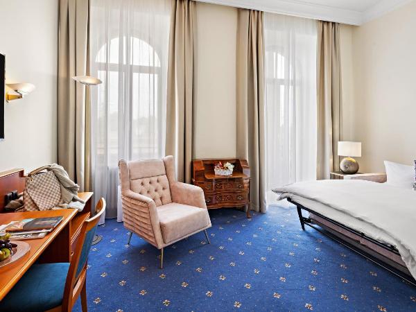 Hotel Bayerischer Hof Dresden : photo 3 de la chambre suite