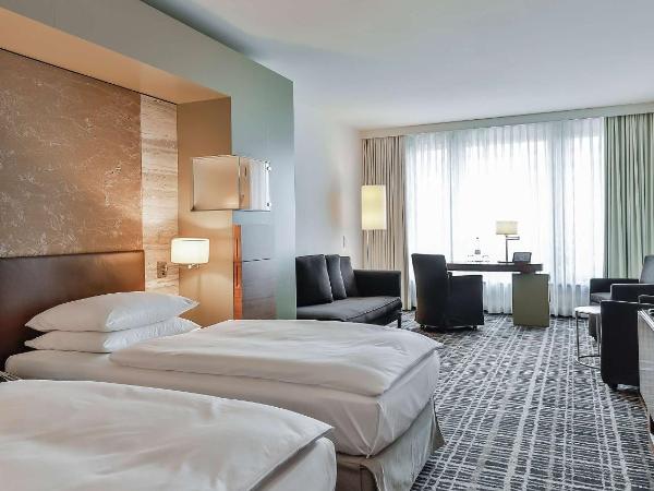 Dorint Hotel am Heumarkt Köln : photo 2 de la chambre chambre double ou lits jumeaux supérieure