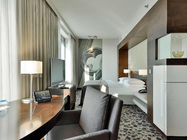 Dorint Hotel am Heumarkt Köln : photo 2 de la chambre suite 1 chambre