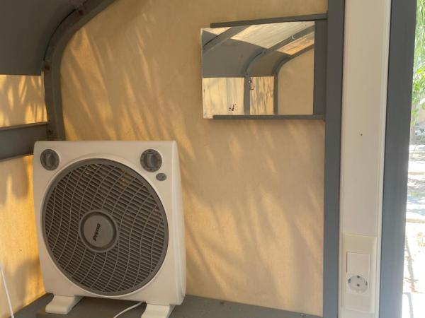 Santorini Camping & Hostel : photo 2 de la chambre 1 bed in shared tent (male)