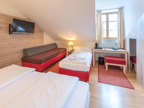 Hotel Eder : photo 1 de la chambre chambre quadruple standard