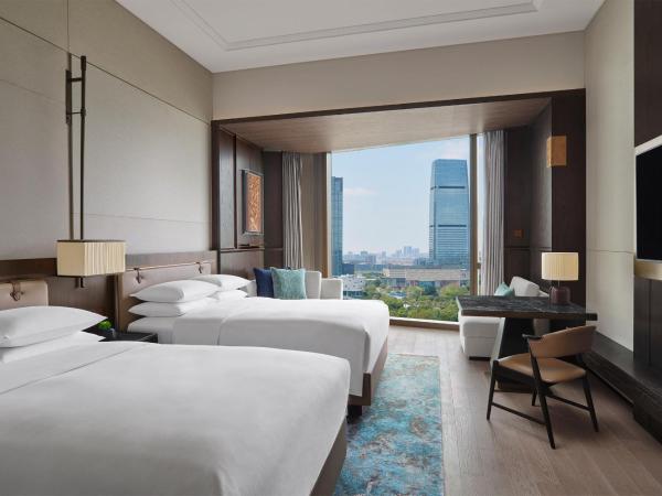 Guangzhou Marriott Hotel Baiyun : photo 2 de la chambre chambre deluxe avec 2 lits doubles