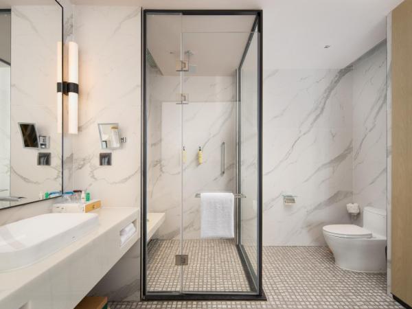 Element Guangzhou Baiyun : photo 5 de la chambre chambre lit king-size - vue sur parc