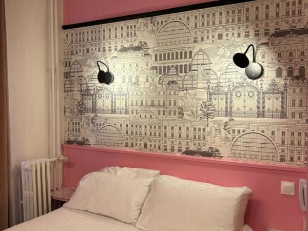 Hôtel de la Croix-Rousse : photo 10 de la chambre chambre double