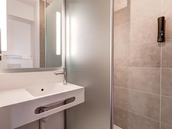 B&B HOTEL Besançon Valentin : photo 4 de la chambre chambre double