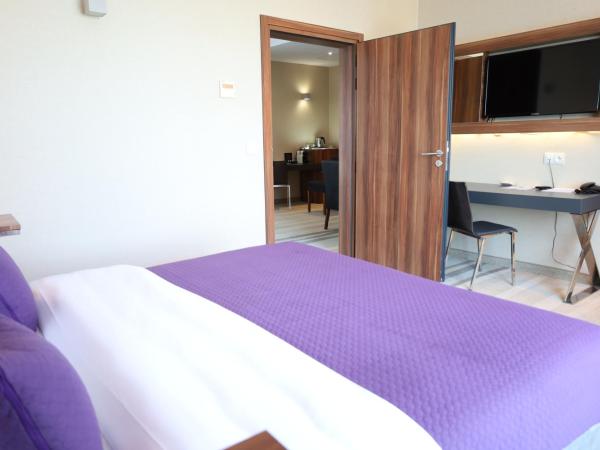 Warsaw Plaza Hotel : photo 5 de la chambre suite