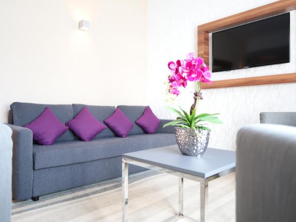 Warsaw Plaza Hotel : photo 7 de la chambre suite