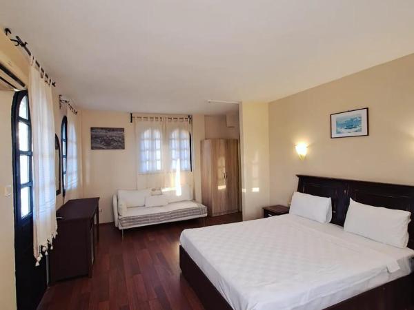 Altinsaray Hotel : photo 3 de la chambre chambre avec vue sur la mer