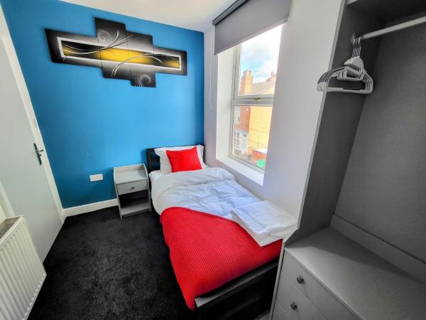 Berridge Solo Stays - NG7 : photo 2 de la chambre chambre simple avec salle de bains privative