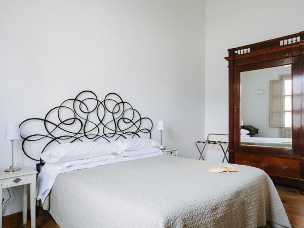 B&B Palazzo Del Sale : photo 7 de la chambre chambre double avec terrasse privée