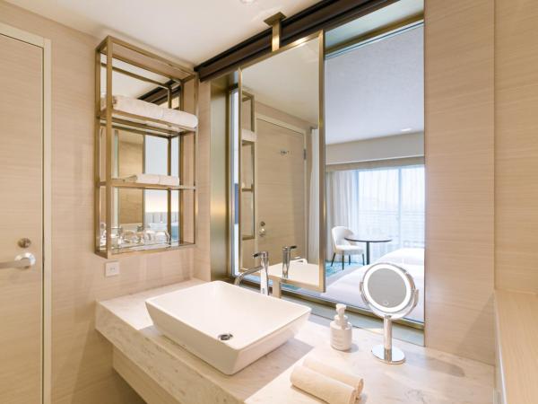 Kobe Meriken Park Oriental Hotel : photo 4 de la chambre moderate double east view