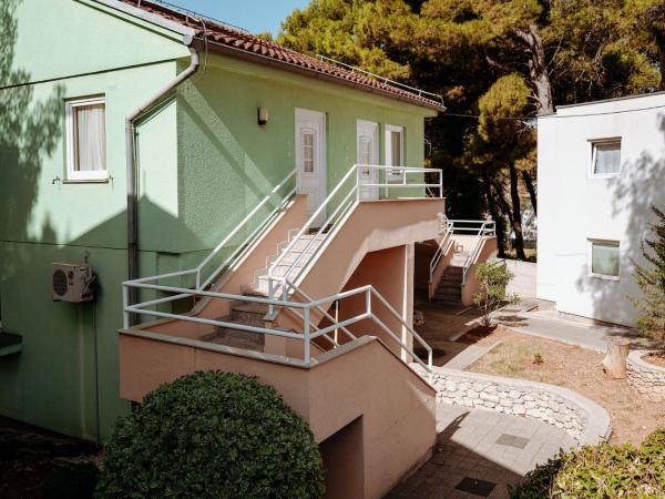 Matilde Beach Resort : photo 4 de la chambre appartement 2 chambres avec terrasse - vue sur parc