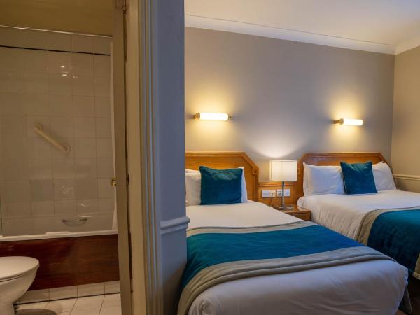 Harcourt Hotel : photo 5 de la chambre hébergement double + simple (3 personnes)