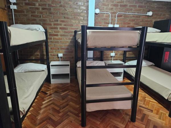 DAKAR HOSTEL : photo 3 de la chambre bed in 6-bed dormitory room with private bathroom