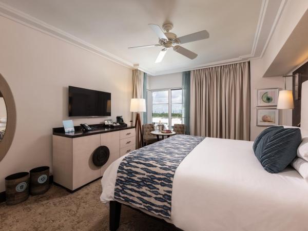 The Palms Hotel & Spa : photo 2 de la chambre hébergement lit king-size supérieur - vue sur ville