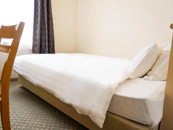 Kobe Port Tower Hotel : photo 2 de la chambre economy double room- non-smoking