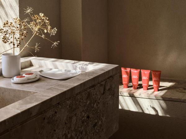 Domes Noruz Mykonos : photo 4 de la chambre hébergement upbeat retreat - vue sur terres