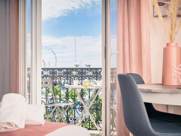 Hotel du Vieux Port : photo 1 de la chambre suite familiale (4 adultes)