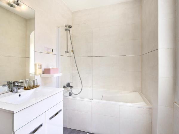 Hotel du Vieux Port : photo 4 de la chambre chambre double ou lits jumeaux