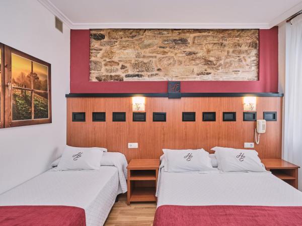 Hotel Entrecercas : photo 2 de la chambre chambre triple standard