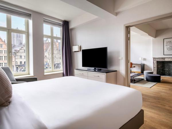 Ghent Marriott Hotel : photo 10 de la chambre suite présidentielle 1 lit king-size - vue sur rivière