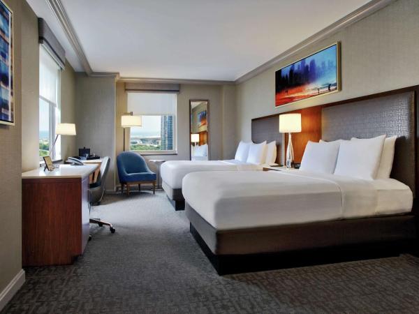 Hilton Chicago : photo 4 de la chambre hébergement avec 2 lits queen-size - vue sur lac