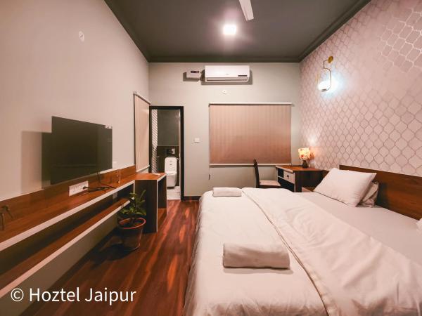 Hoztel Jaipur : photo 4 de la chambre chambre double deluxe (2 adultes + 1 enfant)