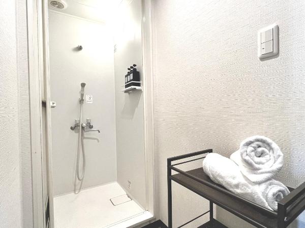 R Hostel Namba south : photo 5 de la chambre two bunk beds in 22-bed mixed dormitory room