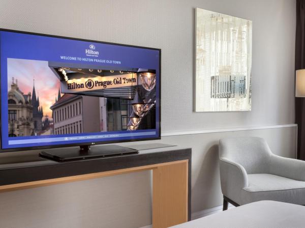 Hilton Prague Old Town : photo 1 de la chambre chambre lit queen-size