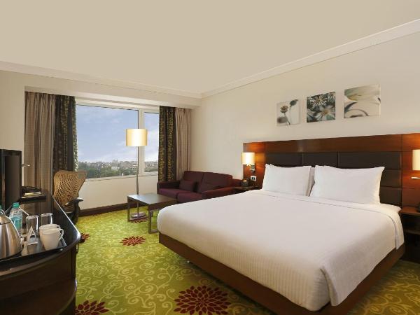 Hilton Garden Inn New Delhi/Saket : photo 4 de la chambre chambre lit king-size