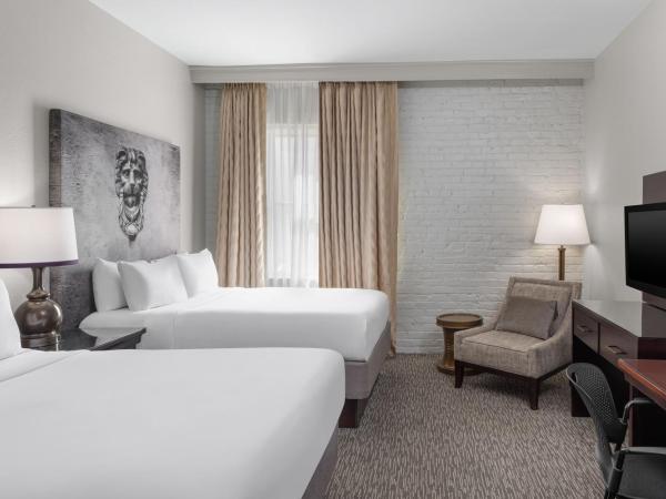 Crowne Plaza New Orleans French Qtr - Astor : photo 2 de la chambre hébergement historique alexa avec 2 lits queen-size