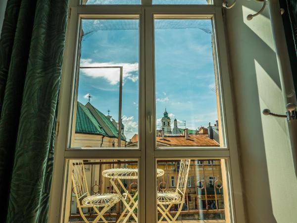 Hostel Pod Basztą : photo 7 de la chambre chambre double avec balcon