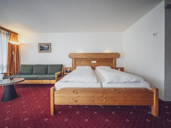 Club Hotel rooms only - by Mountain Hotels : photo 1 de la chambre chambre double - côté sud avec balcon