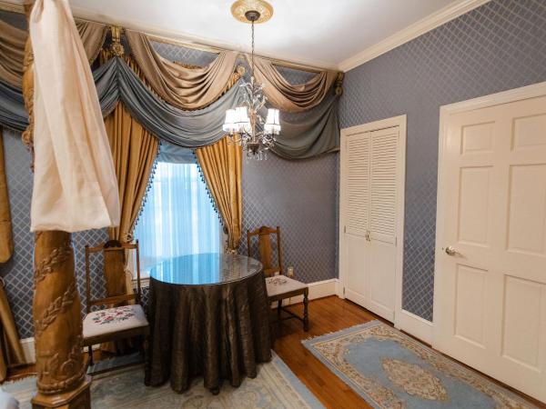 1840s Carrollton Inn : photo 3 de la chambre chambre du patriote 102