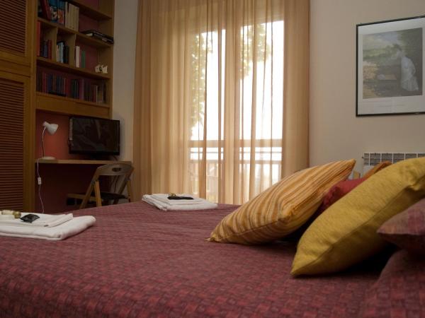 B&B La Cittadella Univeristaria Policlinico Catania : photo 5 de la chambre chambre double deluxe avec balcon