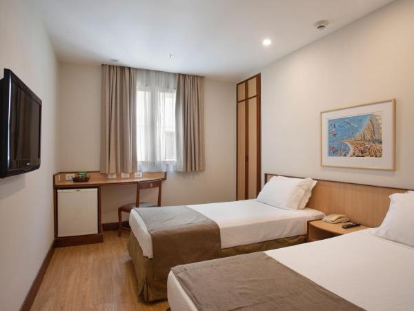 Windsor Plaza Copacabana : photo 5 de la chambre chambre familiale (4 adultes + 2 enfants)