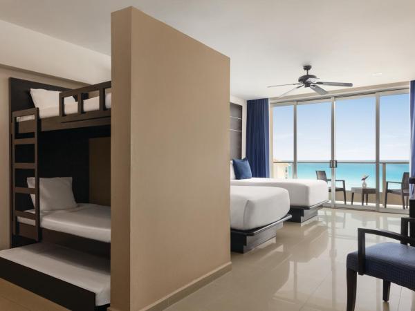 Seadust Cancun Family Resort - All Inclusive : photo 3 de la chambre suite 2 lits doubles familiale