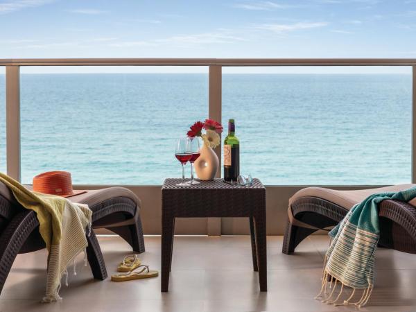 Seadust Cancun Family Resort - All Inclusive : photo 3 de la chambre suite lit king-size - réservée aux adultes - côté océan