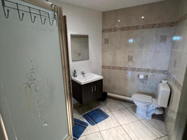 Le Gite De Malchamps : photo 3 de la chambre chambre double avec salle de bains privative extérieure