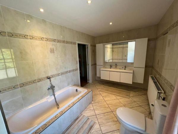 Le Gite De Malchamps : photo 4 de la chambre chambre familiale