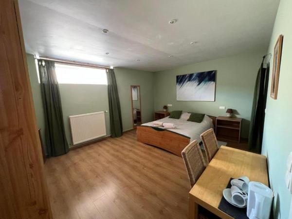 Le Gite De Malchamps : photo 2 de la chambre chambre quadruple standard