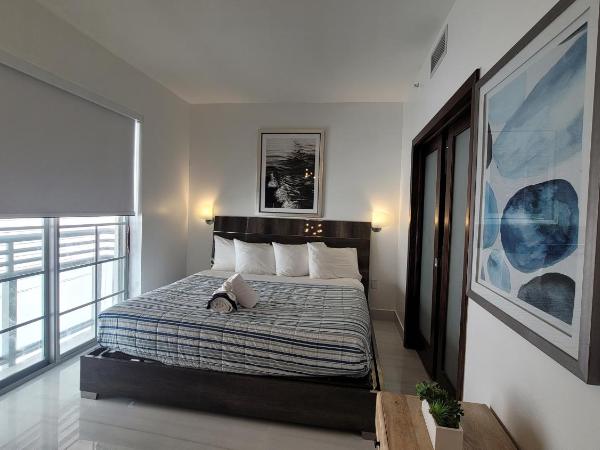 Strand Ocean Drive Suites : photo 1 de la chambre king suite deluxe - unit b203