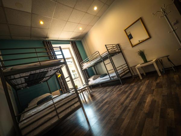 Hostel Pod Basztą : photo 3 de la chambre lit simple dans dortoir pour hommes