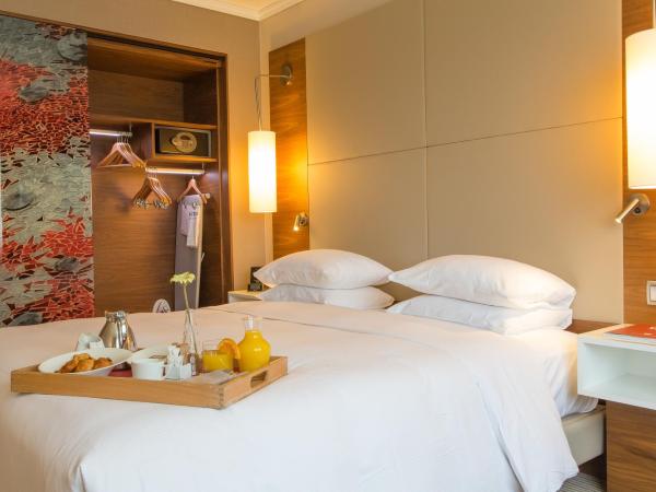 Hilton Barcelona : photo 3 de la chambre chambre lit king-size exécutive